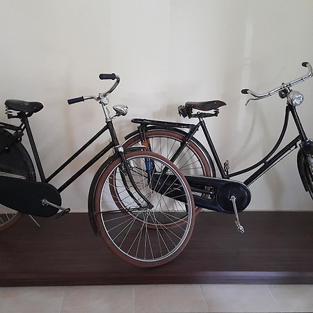 Ambulu Hotel Lojejer Bagian luar foto