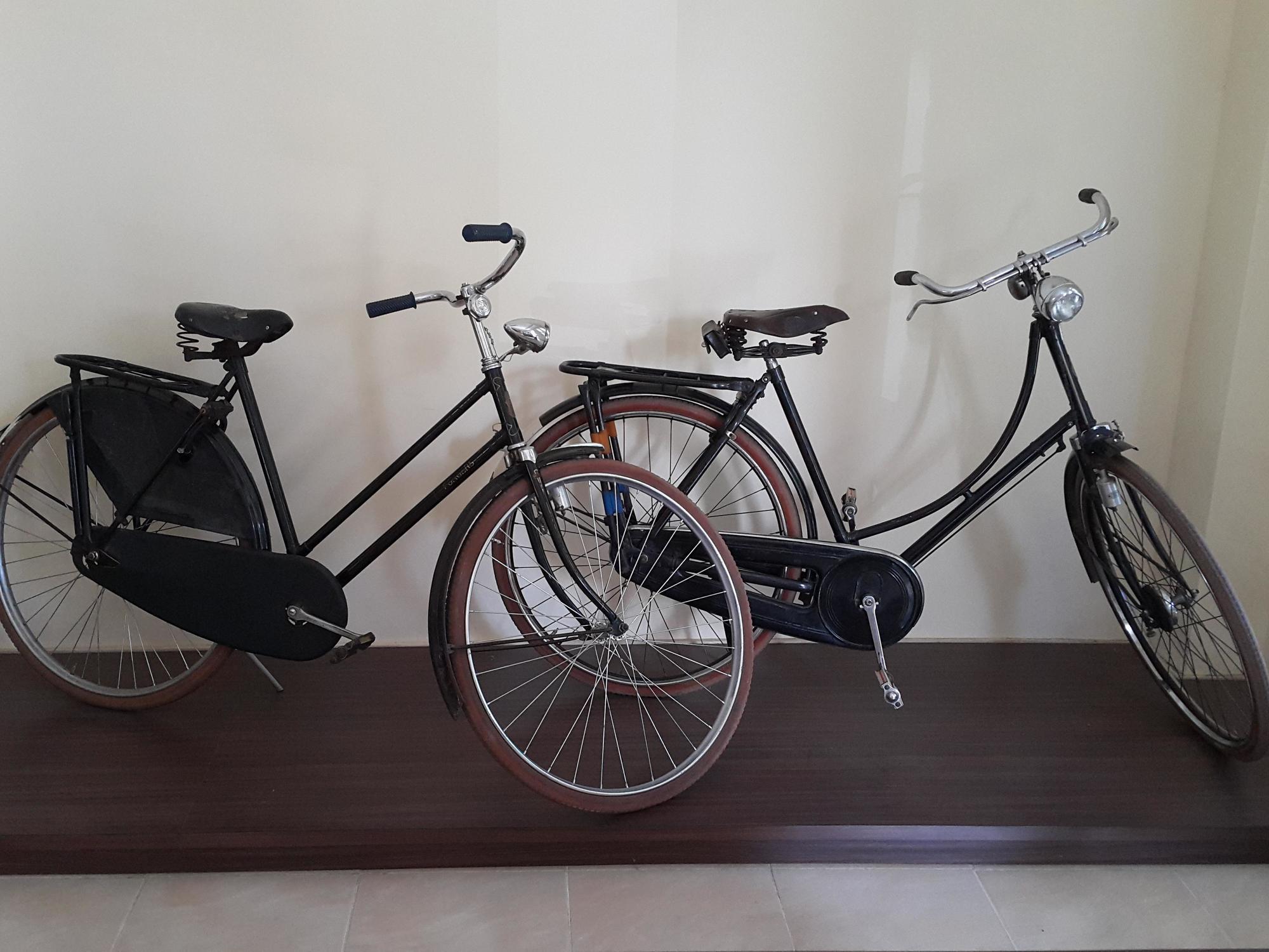 Ambulu Hotel Lojejer Bagian luar foto